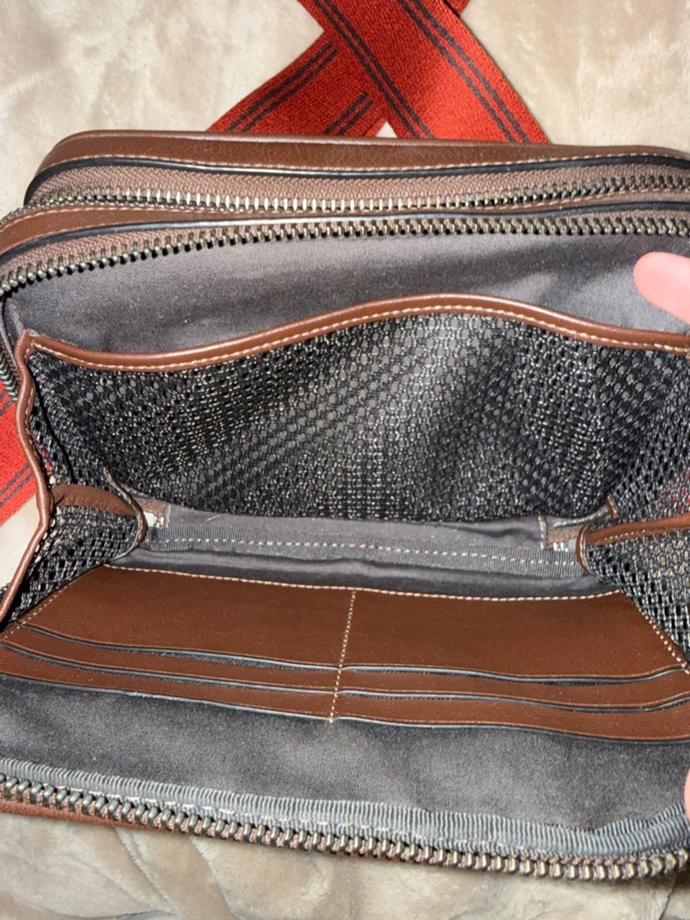 Coach Charter Crossbody 24 in Oak and Maple - Picture 8 of 9